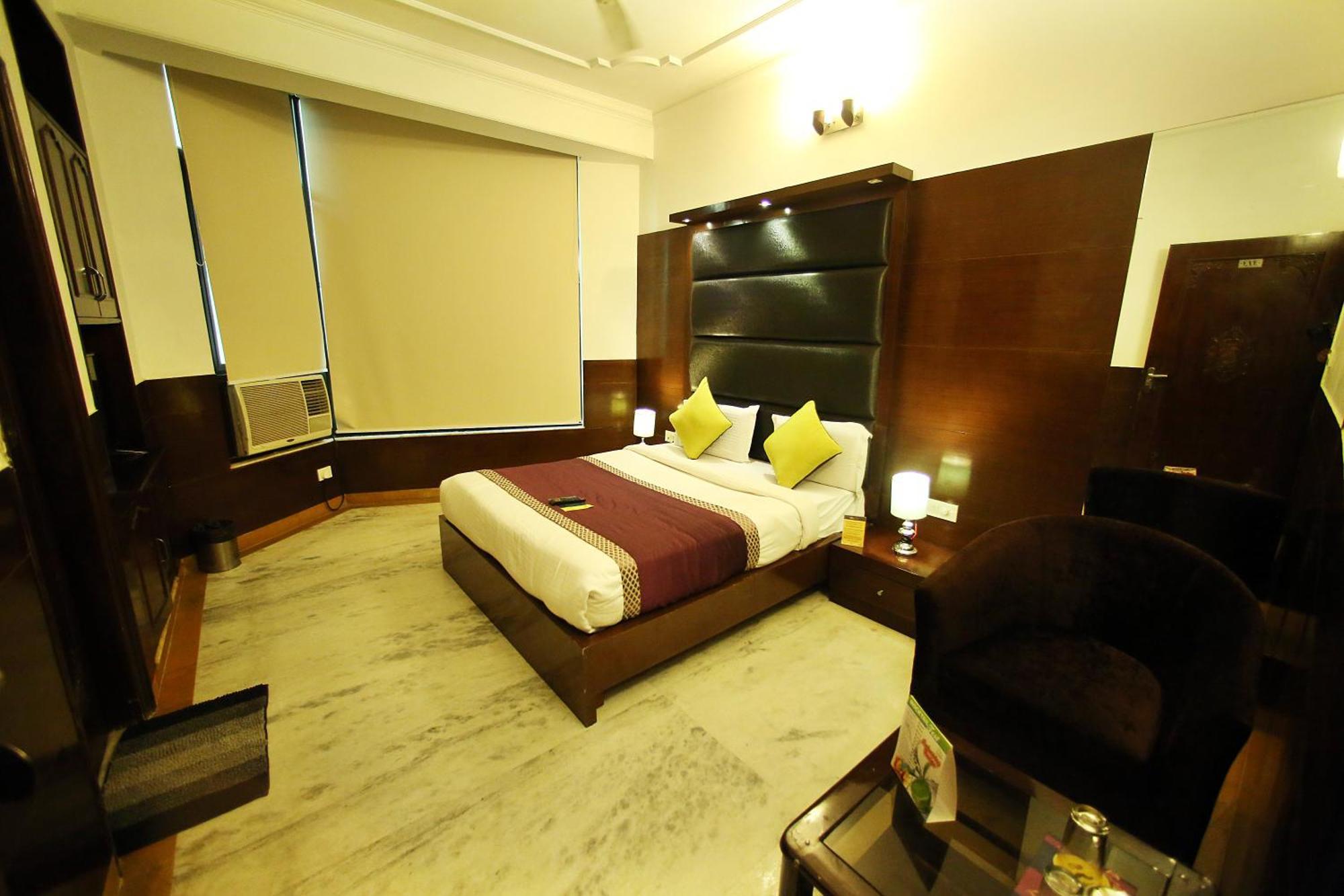 Hotel Aero Star By Star Group 뉴델리 외부 사진