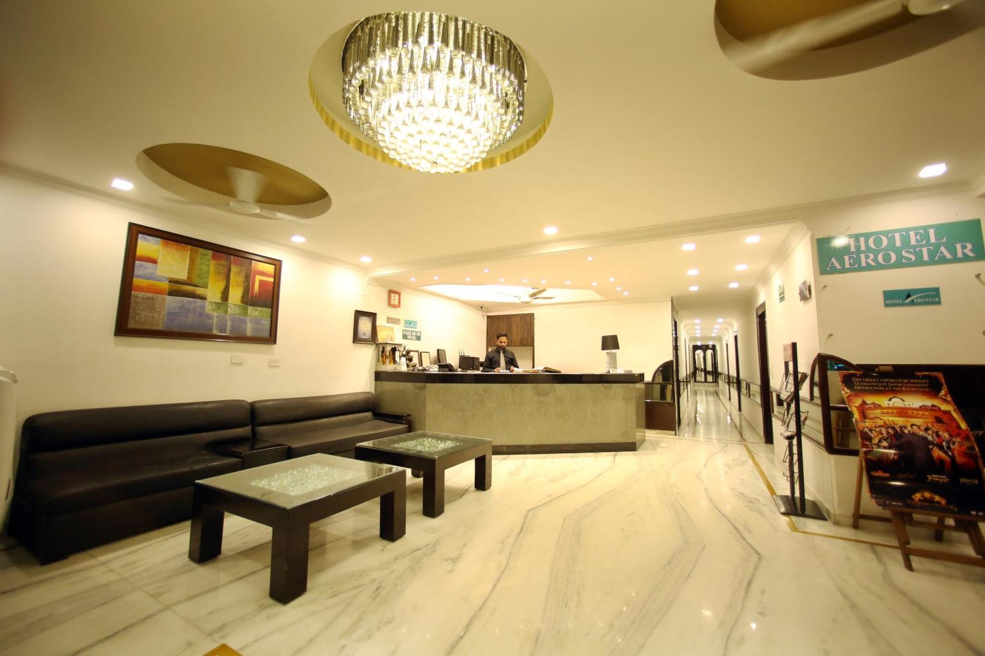 Hotel Aero Star By Star Group 뉴델리 외부 사진