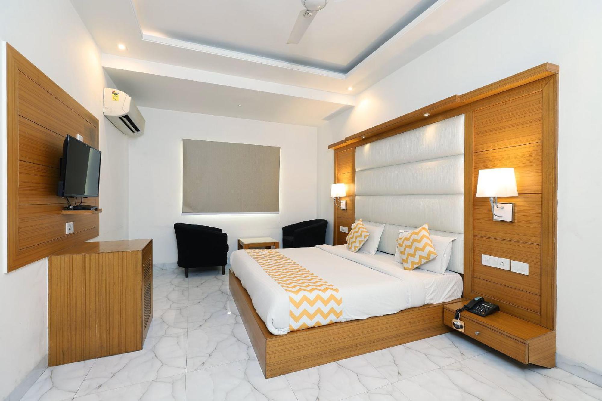 Hotel Aero Star By Star Group 뉴델리 외부 사진
