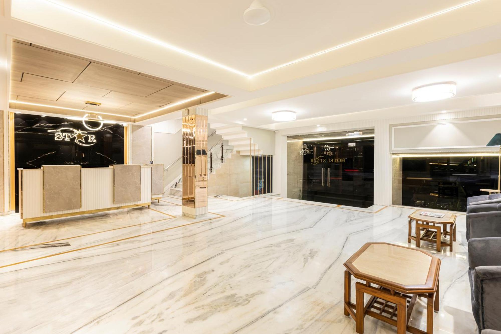Hotel Aero Star By Star Group 뉴델리 외부 사진