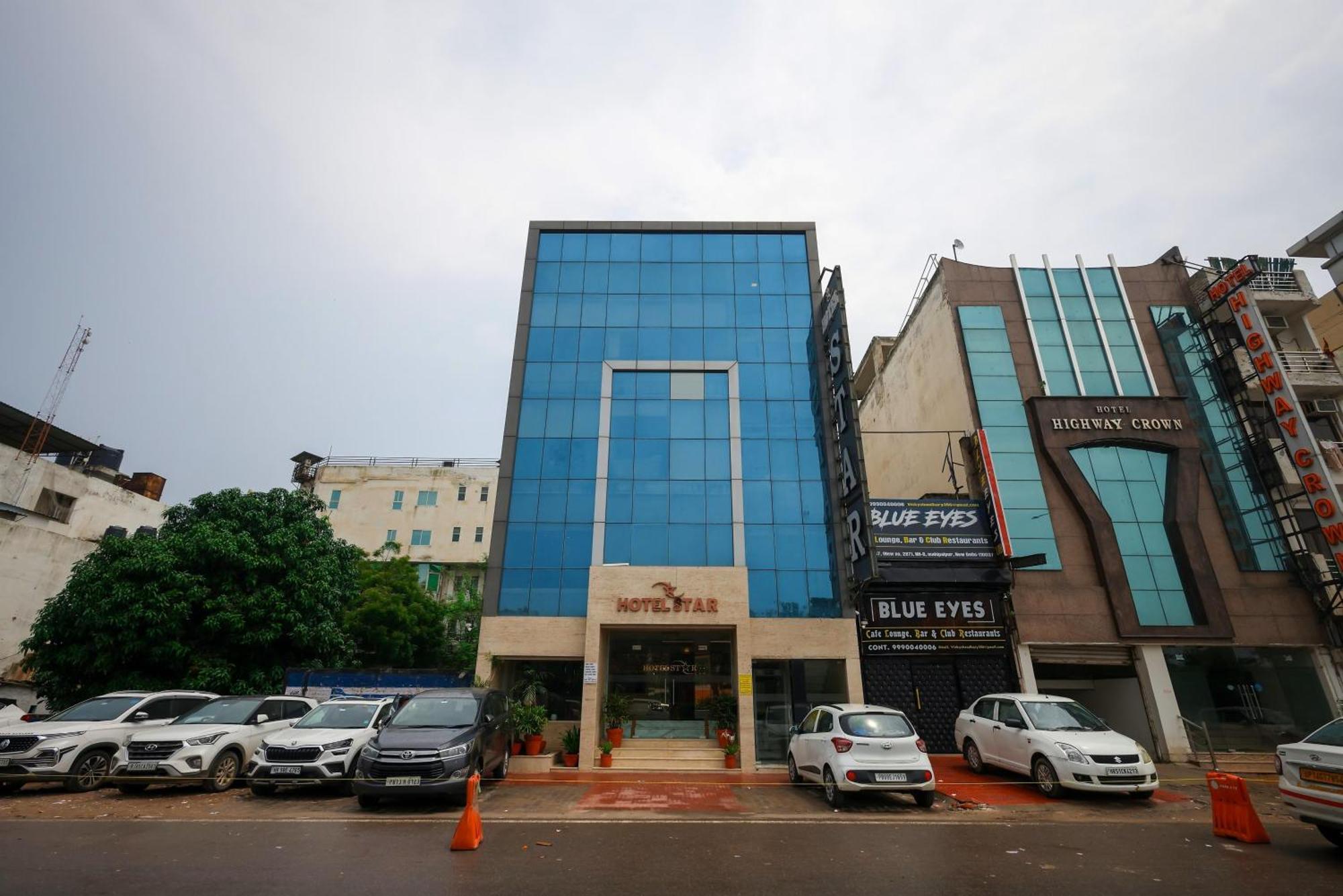 Hotel Aero Star By Star Group 뉴델리 외부 사진